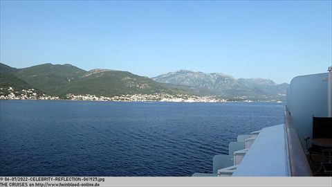 2022-CELEBRITY-REFLECTION-061925