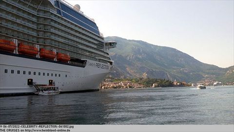 2022-CELEBRITY-REFLECTION-061002