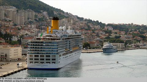 2022-CELEBRITY-REFLECTION-050404