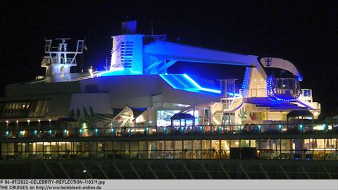 2022-CELEBRITY-REFLECTION-110319