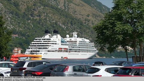 2022-CELEBRITY-REFLECTION-060517