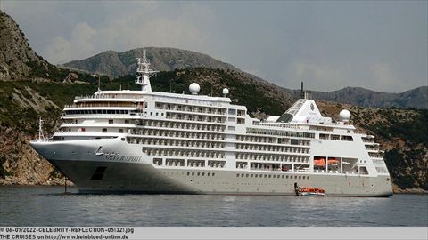 2022-CELEBRITY-REFLECTION-051321