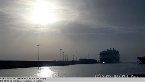 2022-CELEBRITY-REFLECTION-001209