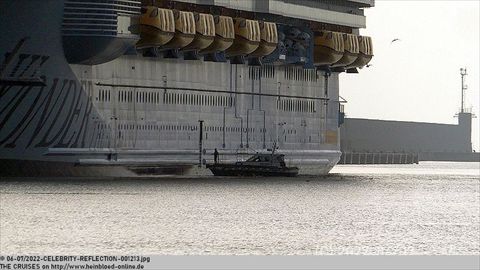 2022-CELEBRITY-REFLECTION-001213